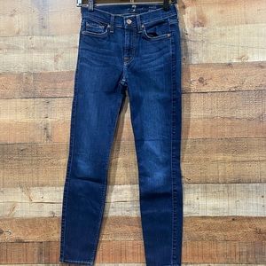 7 For All Mankind Ladies Ankle Gwenevere Size 25 (Inseam 27”)